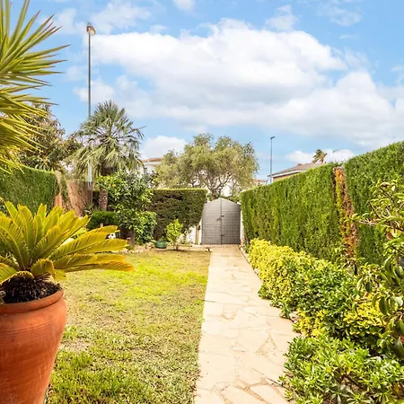 בית נופש Jardin By Interhome *